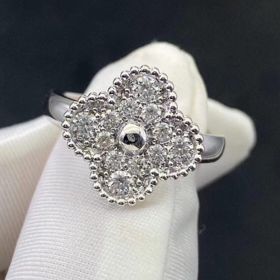 NHẪN VAN CLEEF & ARPELS ALHAMBRA DIAMOND CLOVERS GOLD 18K WHITE GOLD