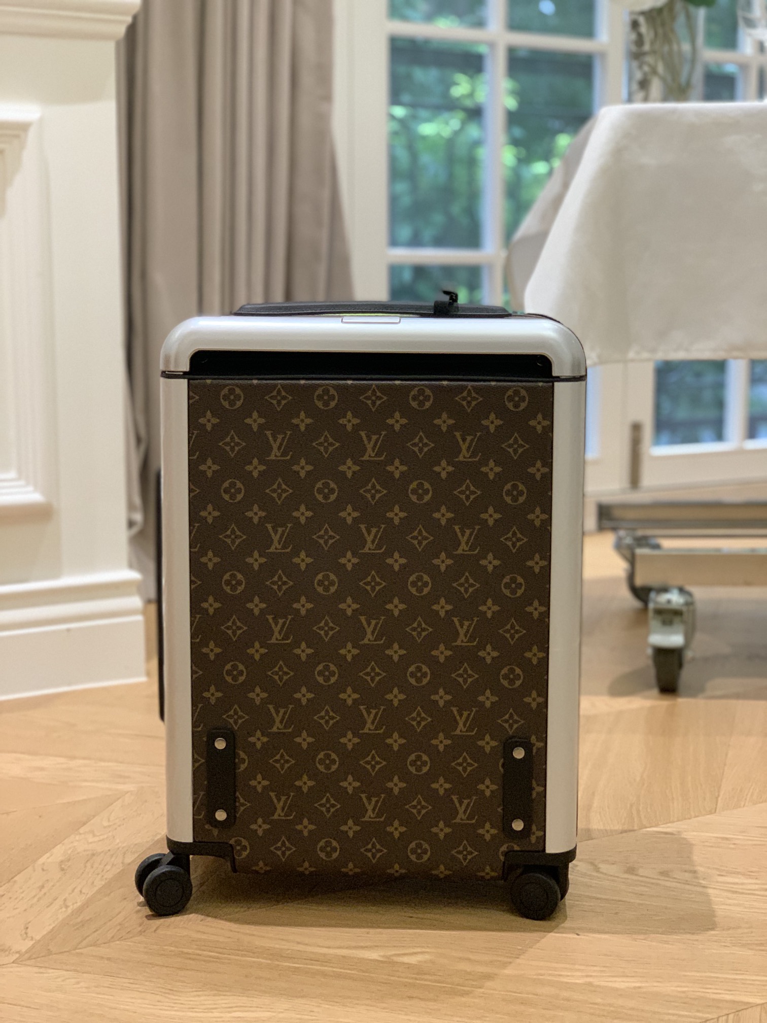 VALI LOUIS VUITTON HORIZON 55 MONOGRAM GRAPHITE