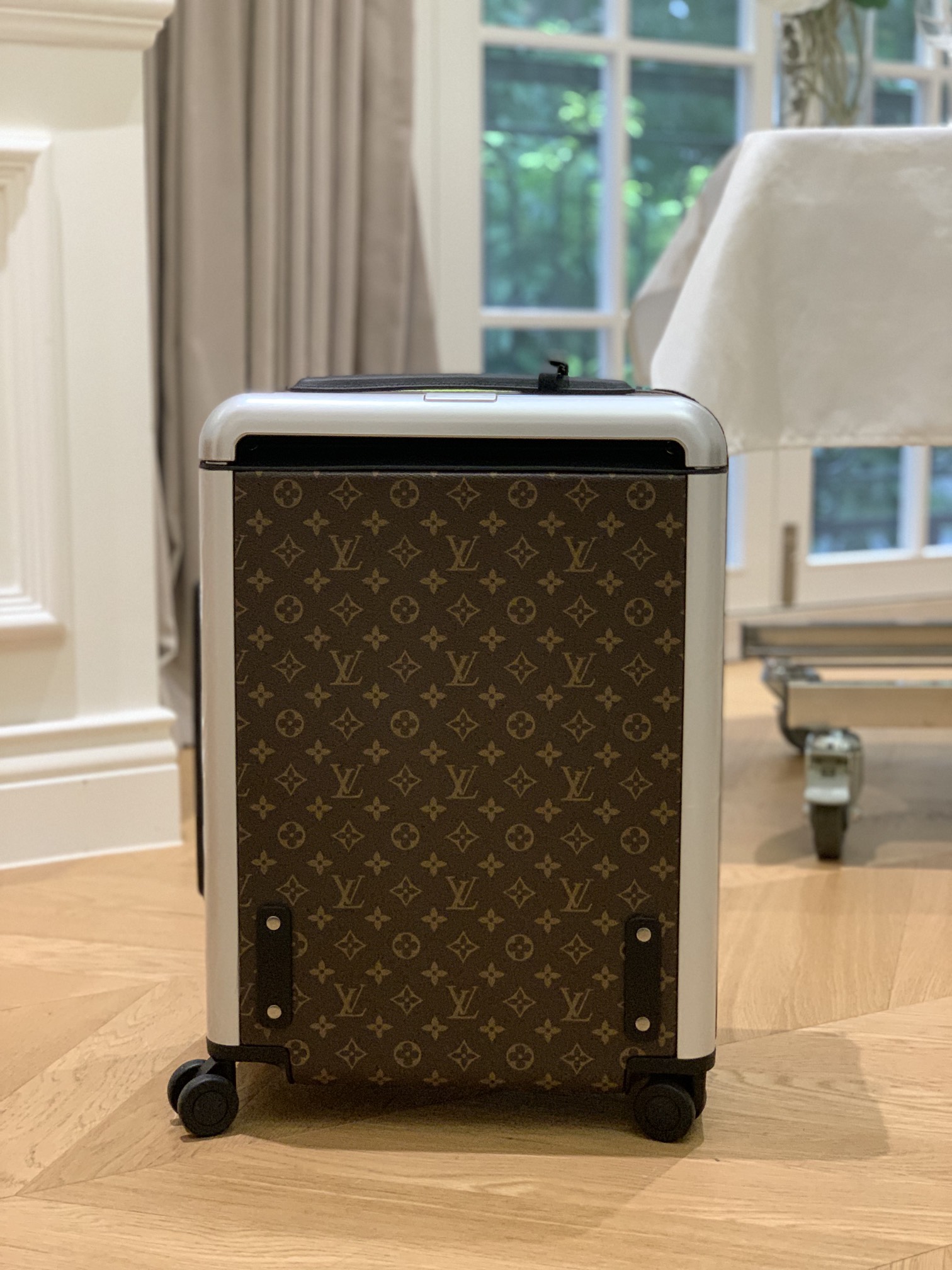 VALI LOUIS VUITTON HORIZON 55 MONOGRAM GRAPHITE