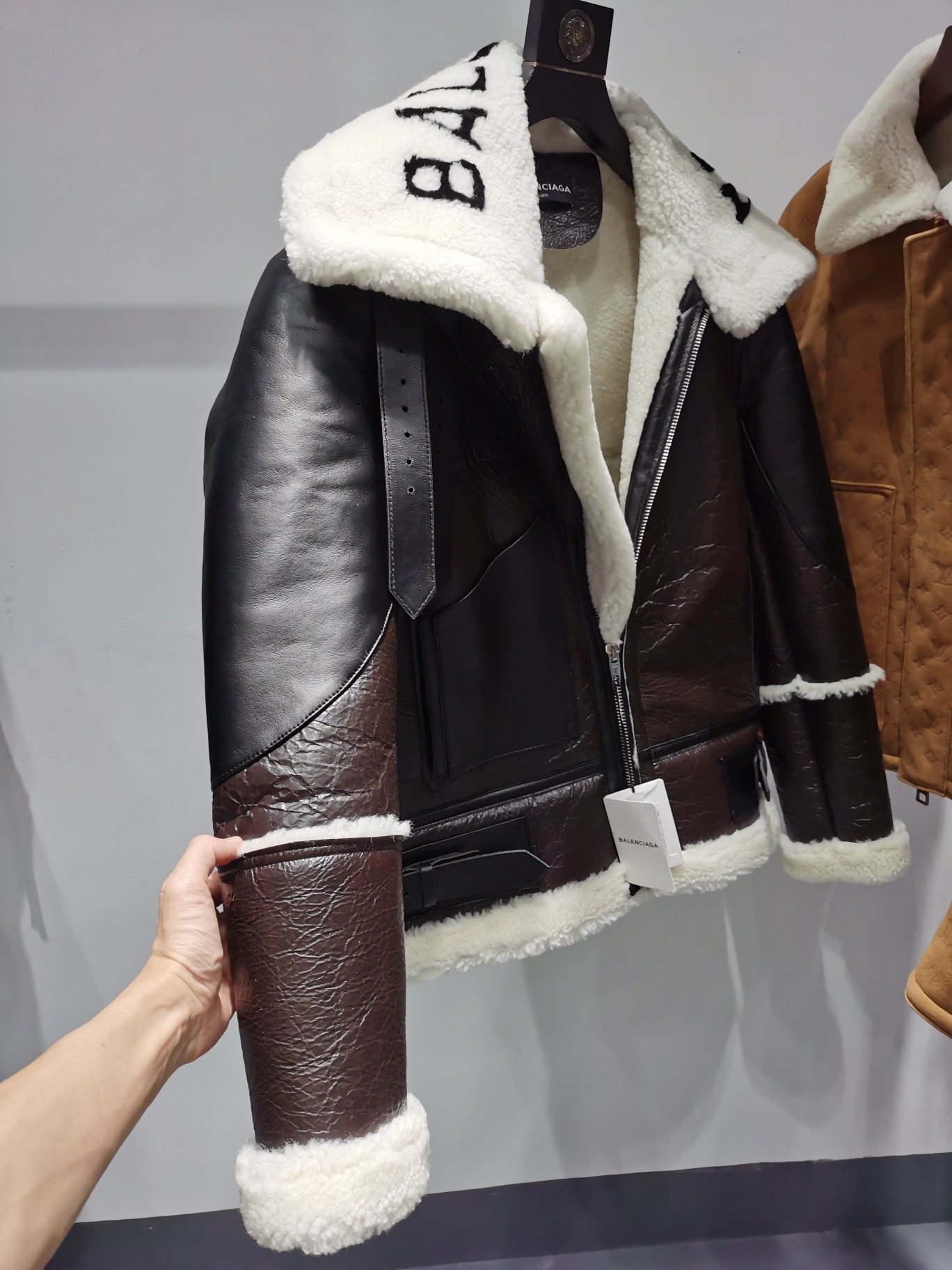ÁO BALENCIAGA LEATHER JACKET LÓT LÔNG