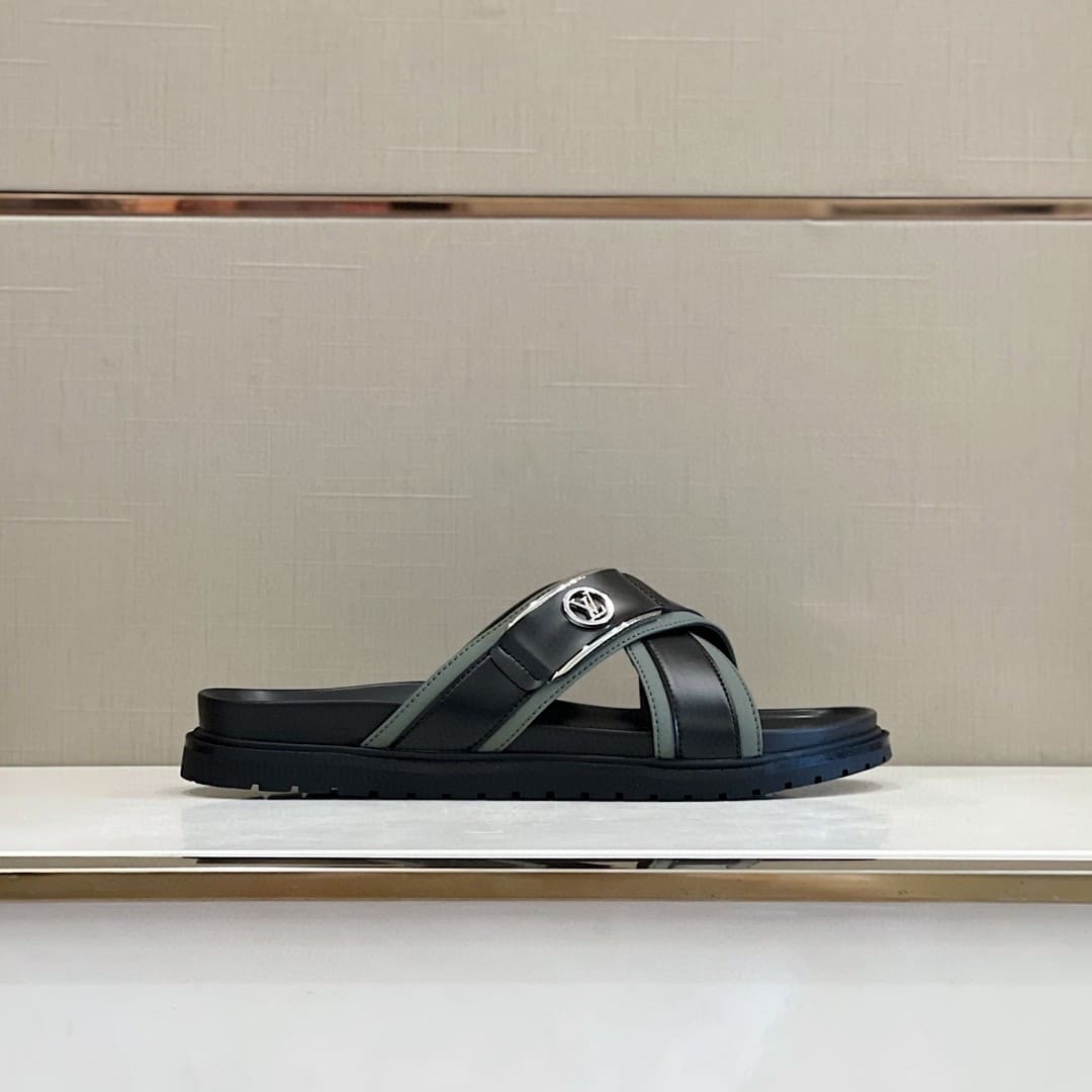 DÉP LOUIS VUITTON TRIANGLE LOGO SANDAL AAA