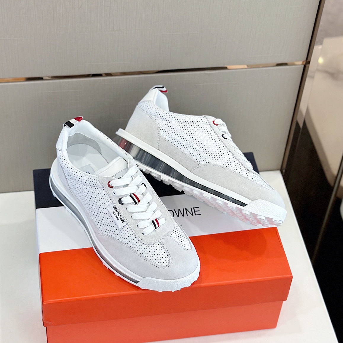 GIÀY THOM BROWNE SNEAKERS SHOES AAA