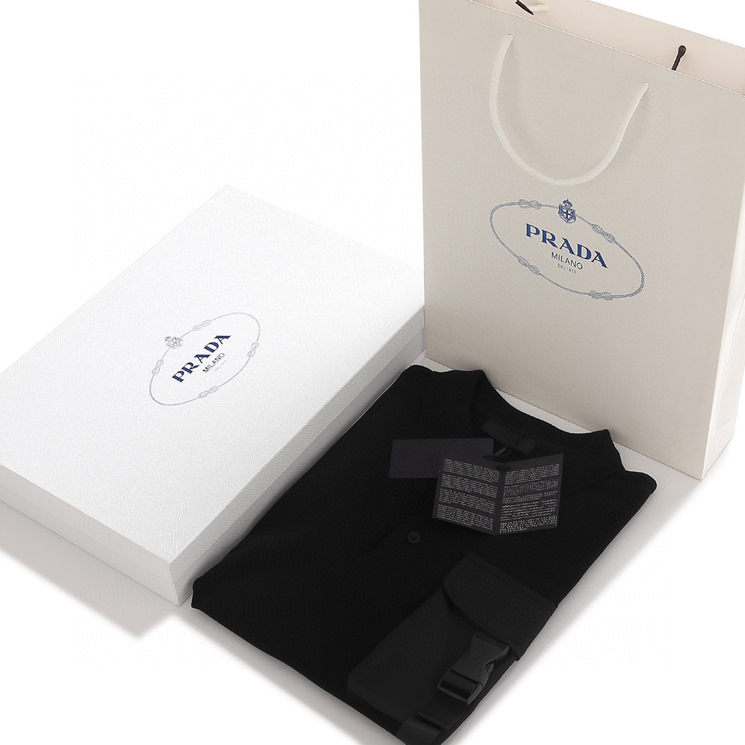ÁO PRADA MILANO POCKET POLO-SHIRT SS2022