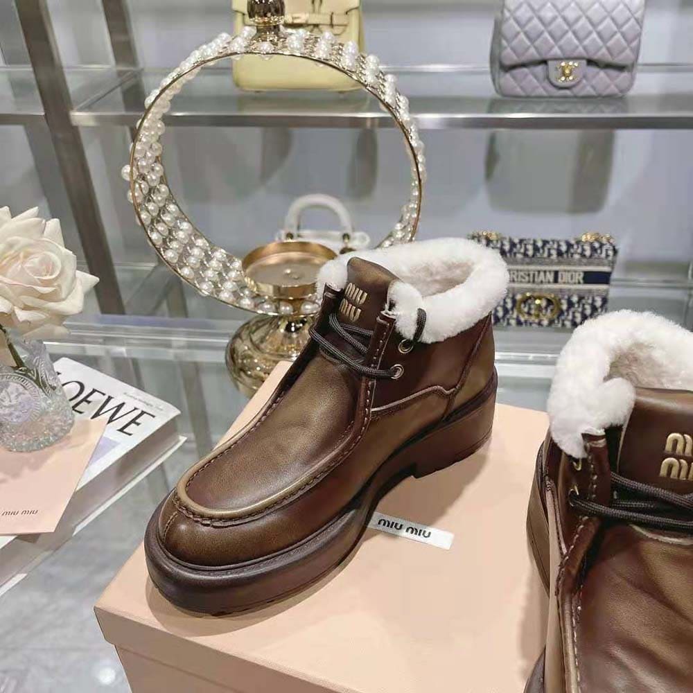GIÀY Miu Miu Women Fumé Leather Booties-Brown