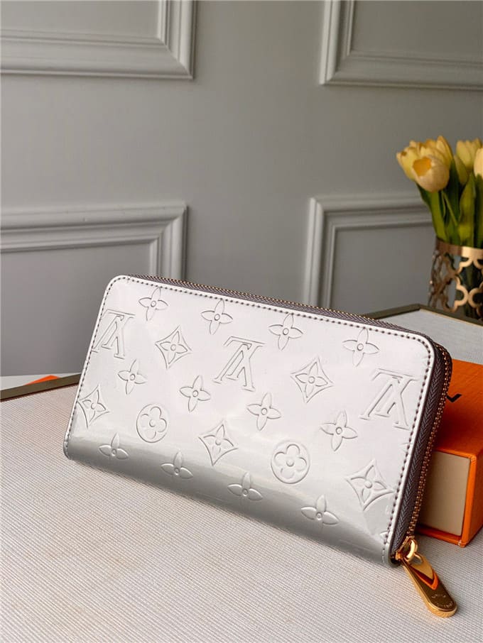 Ví LOUIS VUITTON zippy wallet