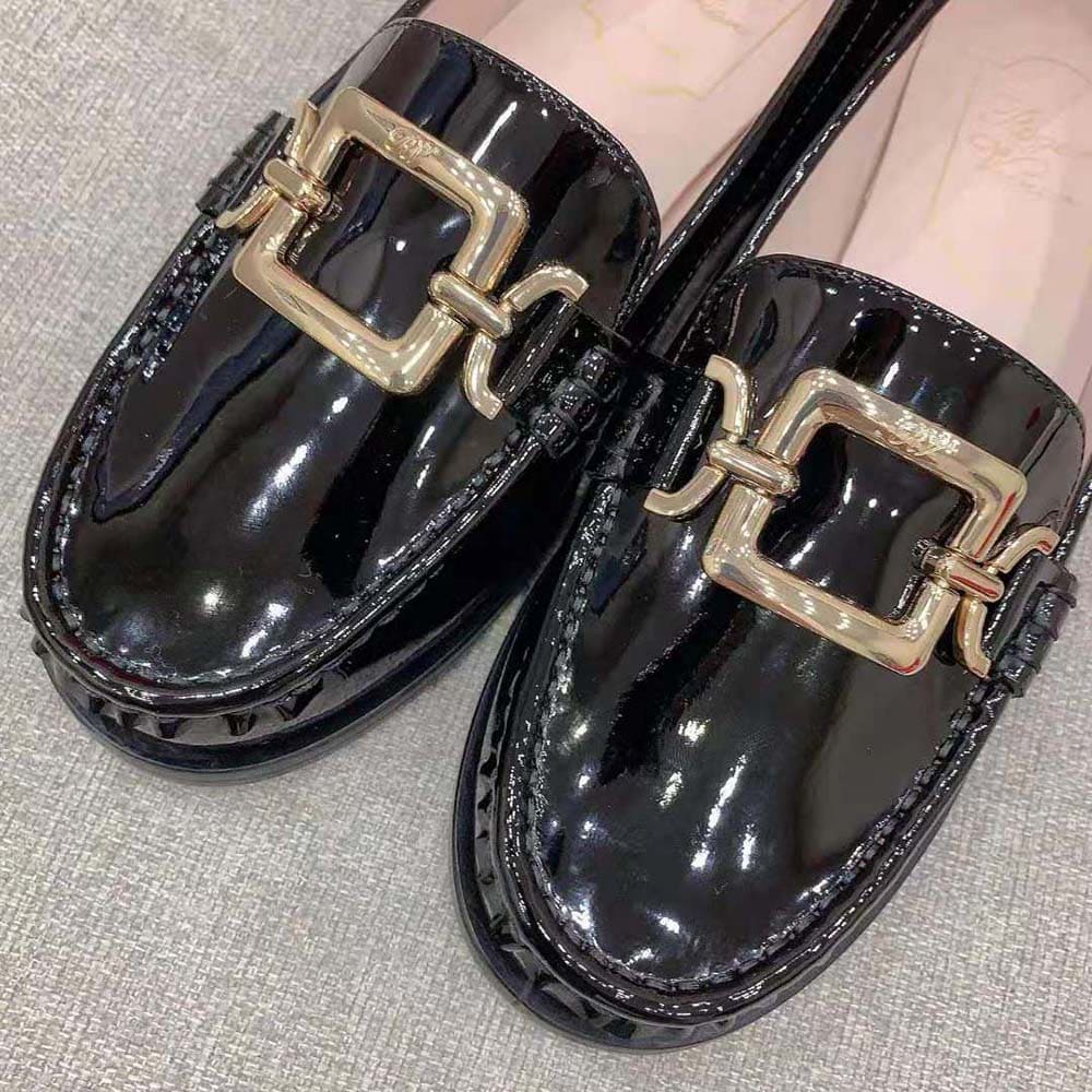 GIÀY Roger Vivier Women Metal Buckle Morsetto Loafers in Patent Leather