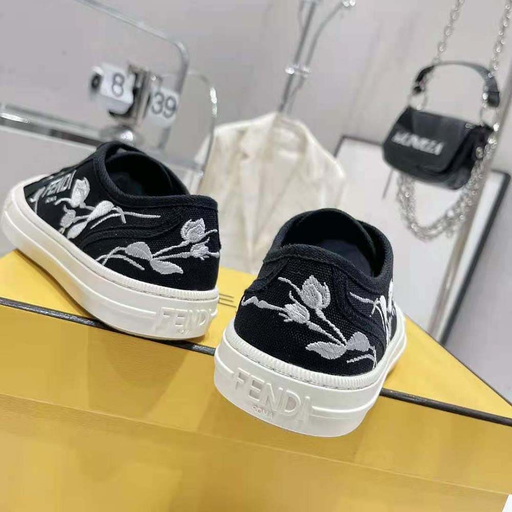 GIÀY Fendi Men Domino Black Canvas Low Tops