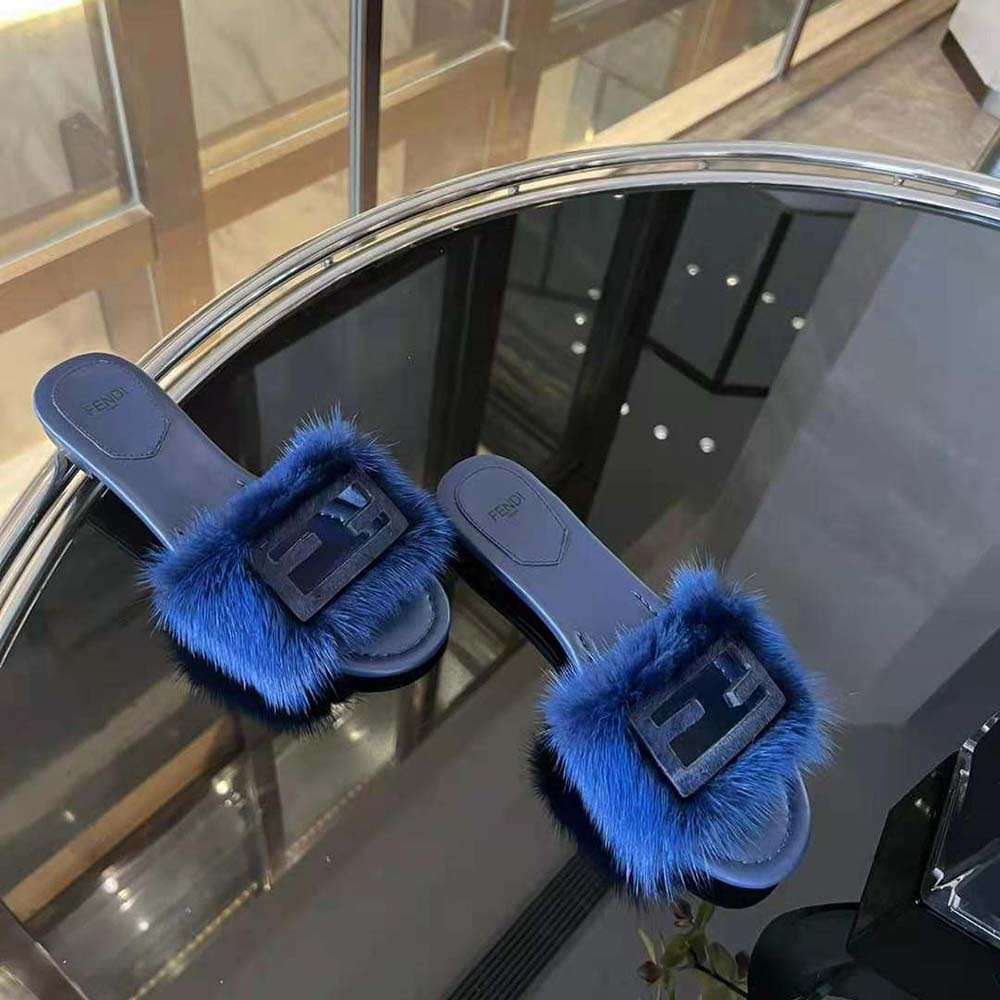 DÉP Fendi Women Baguette Blue Mink Slides