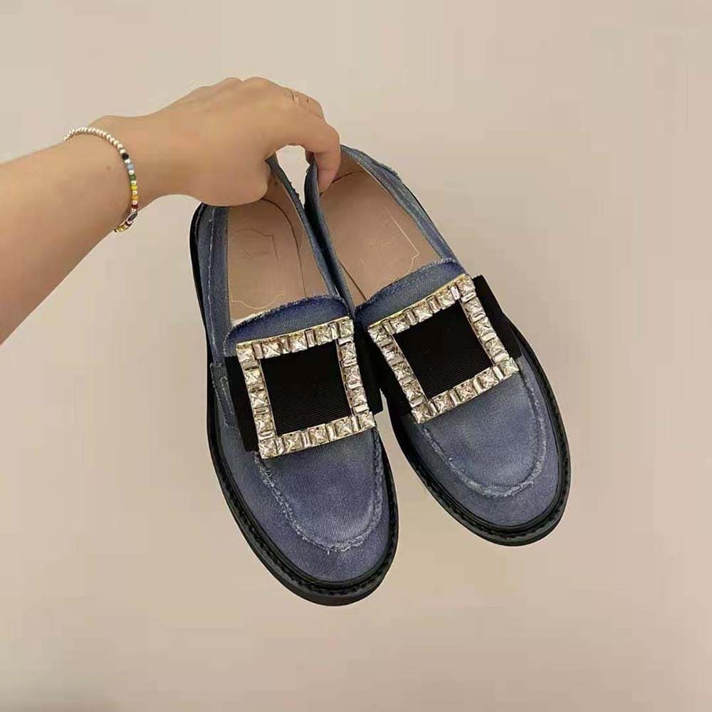 GIÀY Roger Vivier Women Viv’ Rangers Strass Buckle Loafers in Denim