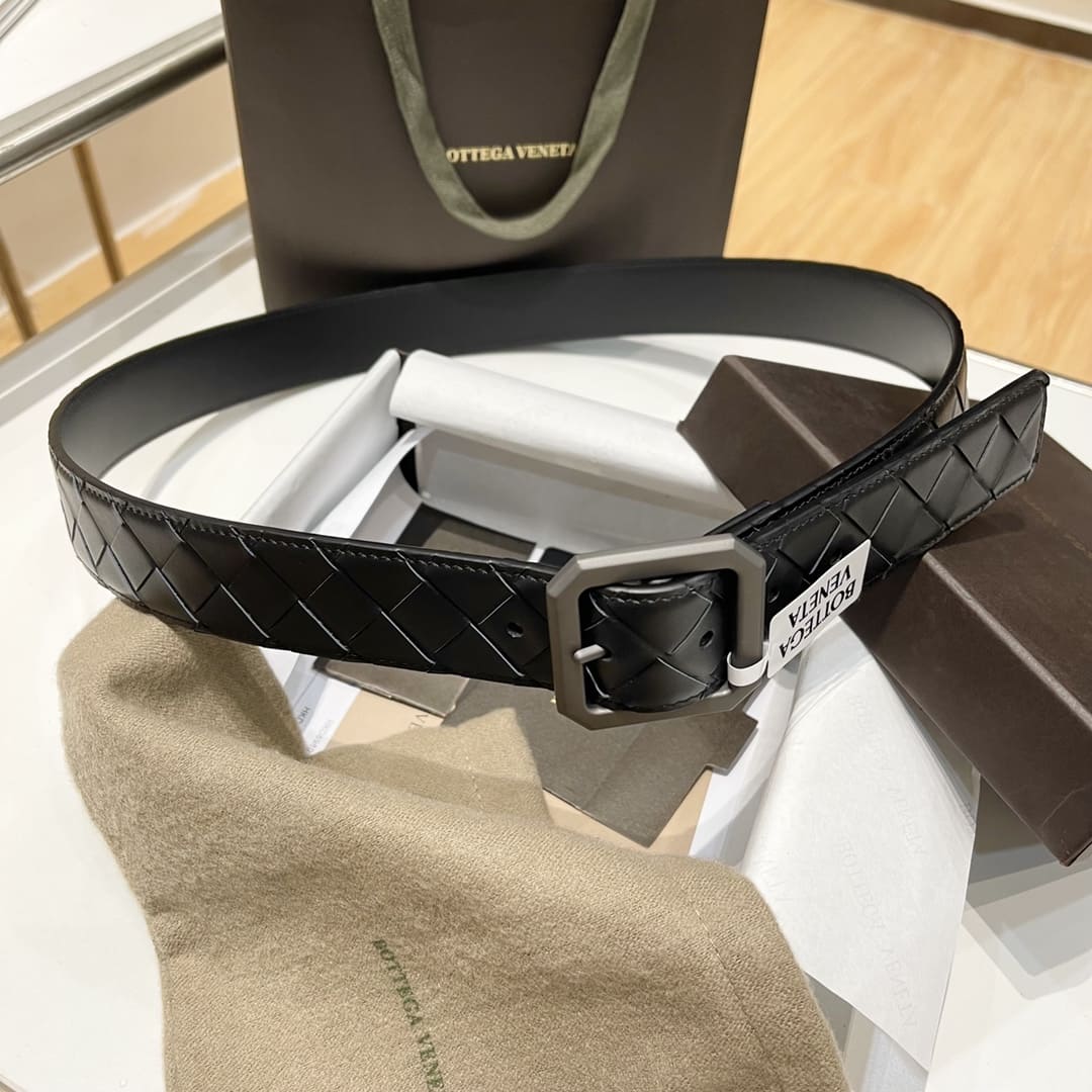 DÂY LƯNG BOTTGA VENETA BLACK INTRECCIATO LEATHER Khóa đen mờ