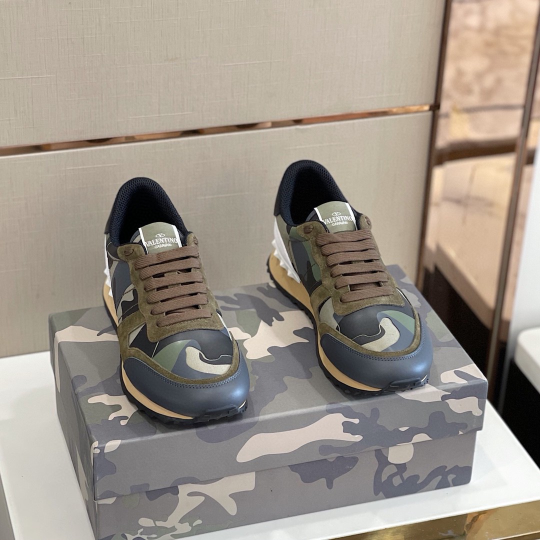 GIÀY VALENTINO STUDD LEATHER RUNNER SNEAKER SHOES AAA