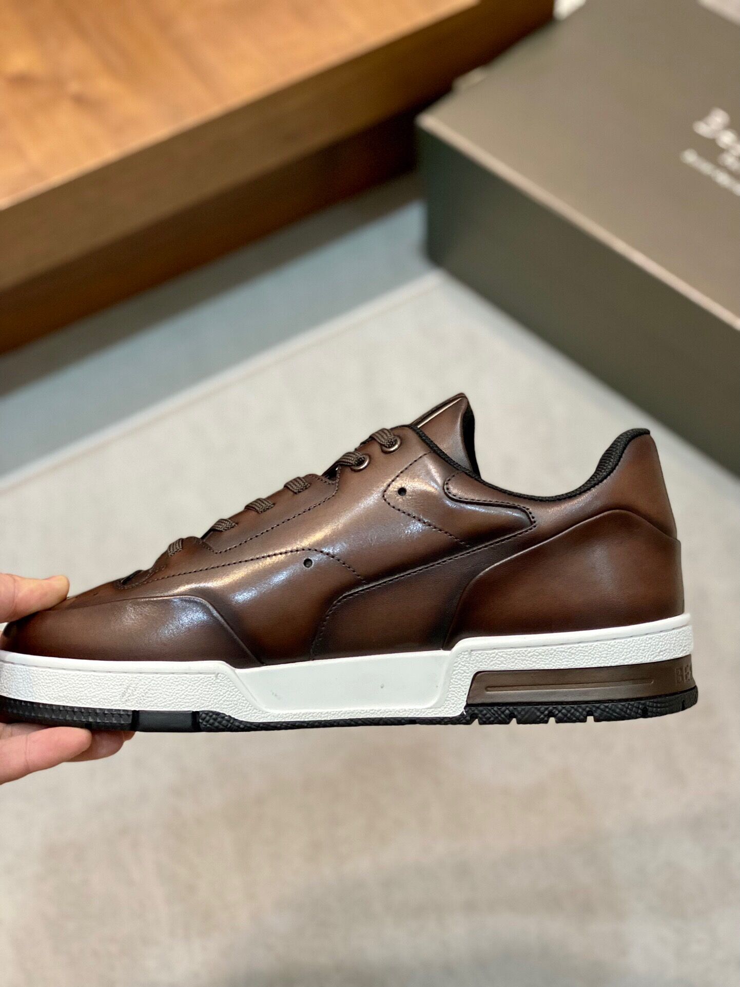 GIÀY BERLUTI DARK BROWN LEATHER SNEAKER SHOES AAA