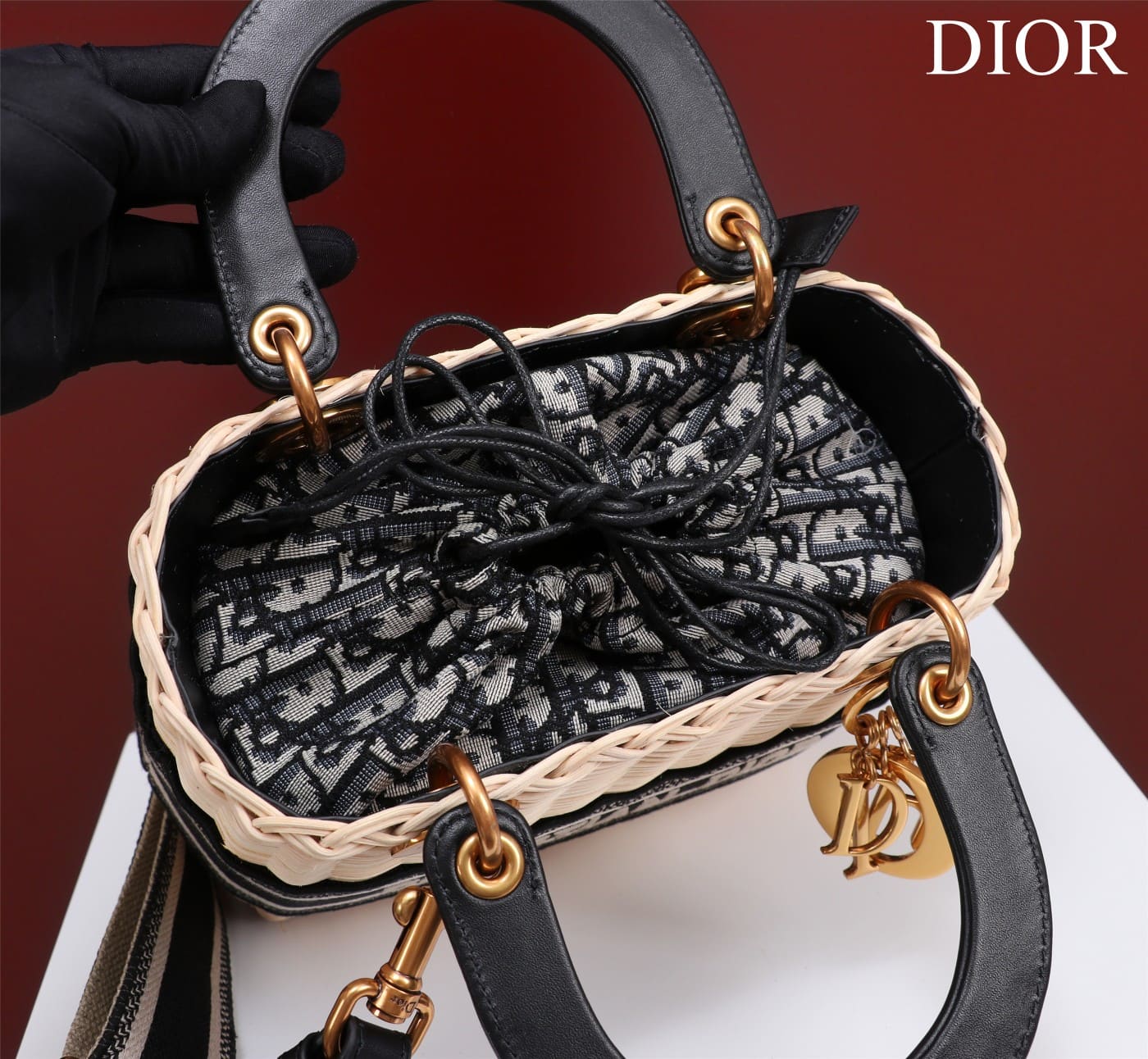 TÚI Dior Women Medium Lady Dior Bag Natural Wicker and Light Black Oblique Jacquard dệt tay bằng liễu gai
