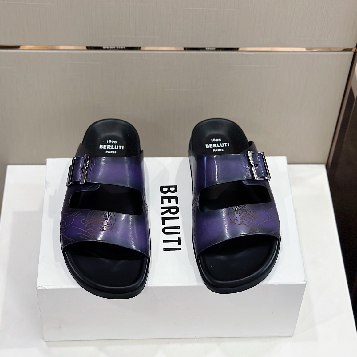 DÉP BERLUTI PATINA LEATHER SLIPPER