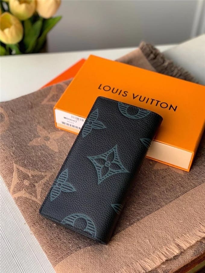 VÍ LOUIS VUITTON brazza wallet