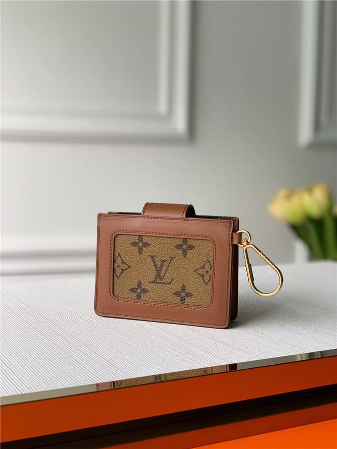 VÍ LOUIS VUITTON Dauphine multicates wallet