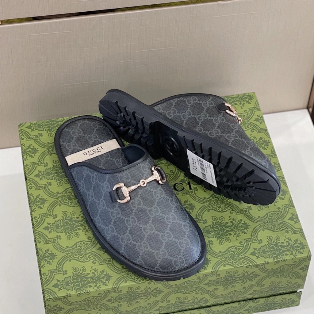 DÉP GUCCI GG CANVAS UNISEX SLIPPER