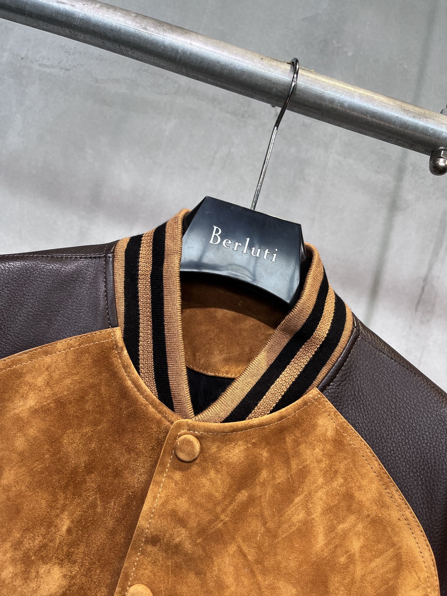 ÁO BERLUTI SUEDE BOMBER LEATHER JACKET