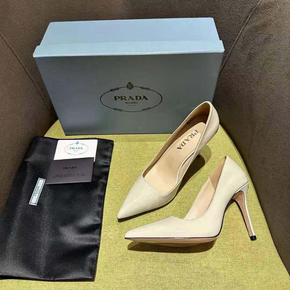 GIÀY Prada Women Patent Leather Pumps-White
