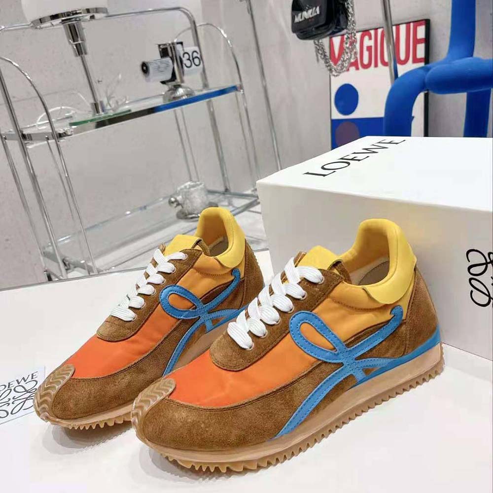 GIÀY LOEWE Men Flow Runner in Nylon and Suede