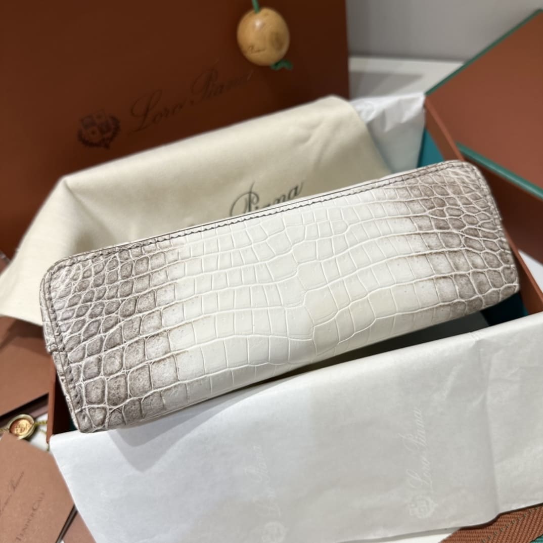 TÚI Loro Piana Women Extra bằng da cá sấu bạch tạng Himalayan(Liên hệ để được giá tốt nhất)
