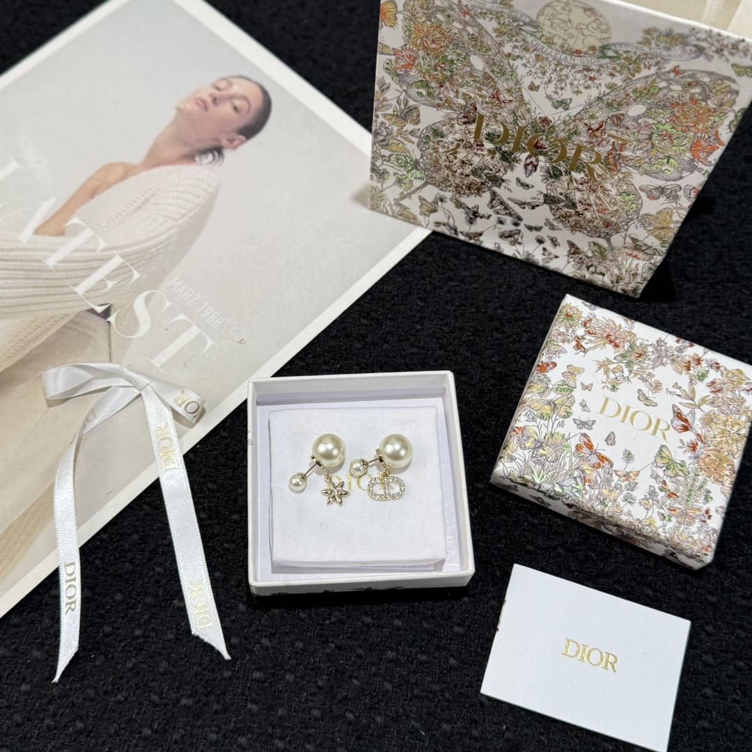 HOA TAI DIOR CD STARS TRIBALES