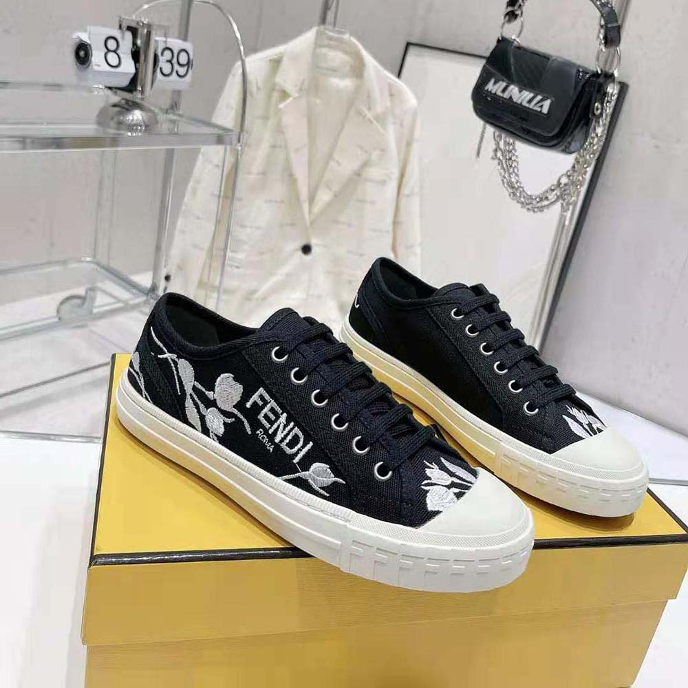 GIÀY FENDI Domino Black Canvas Low Tops