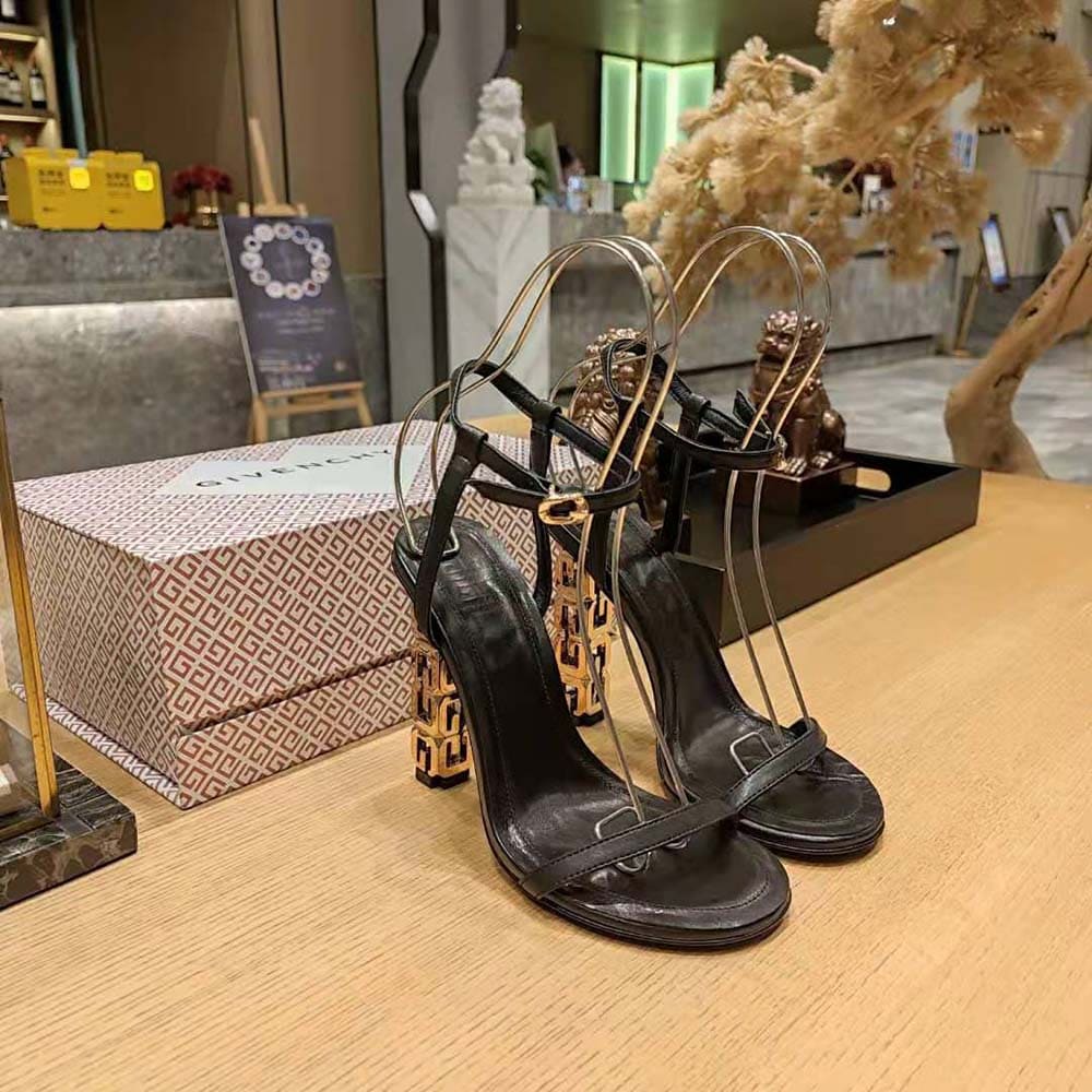 GUỐC Givenchy Women G Cube Sandals in Leather-Gold