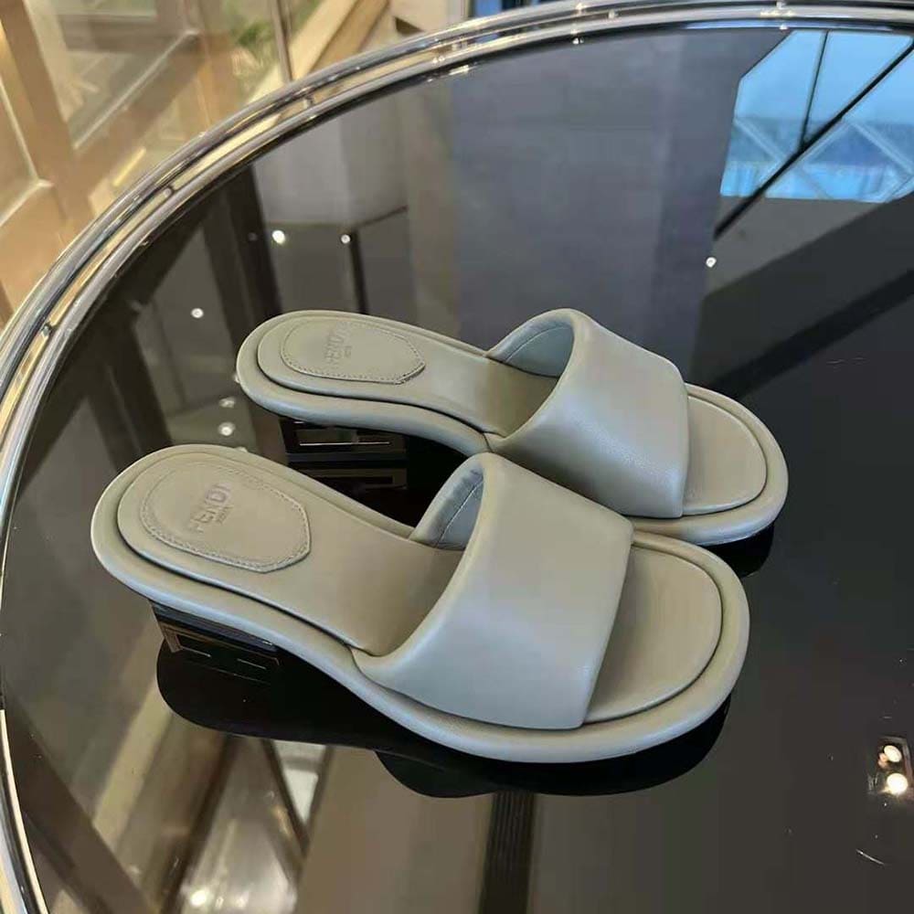 GUỐC Fendi Women Baguette Green Nappa Leather Slides
