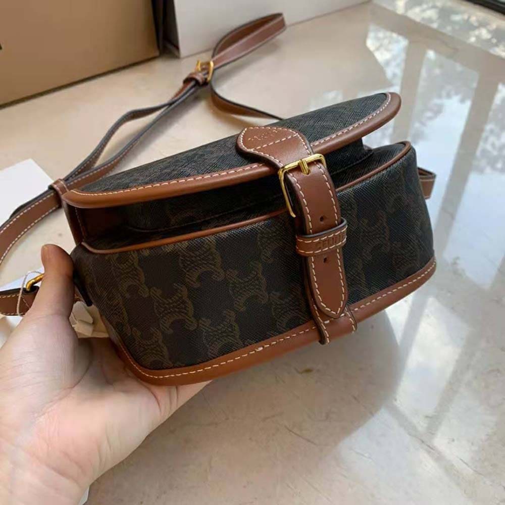 TÚI Celine Women Medium Folco Bag in Triomphe Canvas