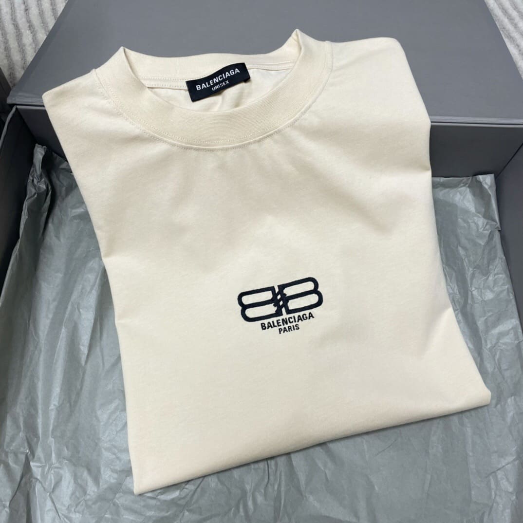 ÁO BALENCIAGA T SHIRT MÀU TRẮNG UNISEX
