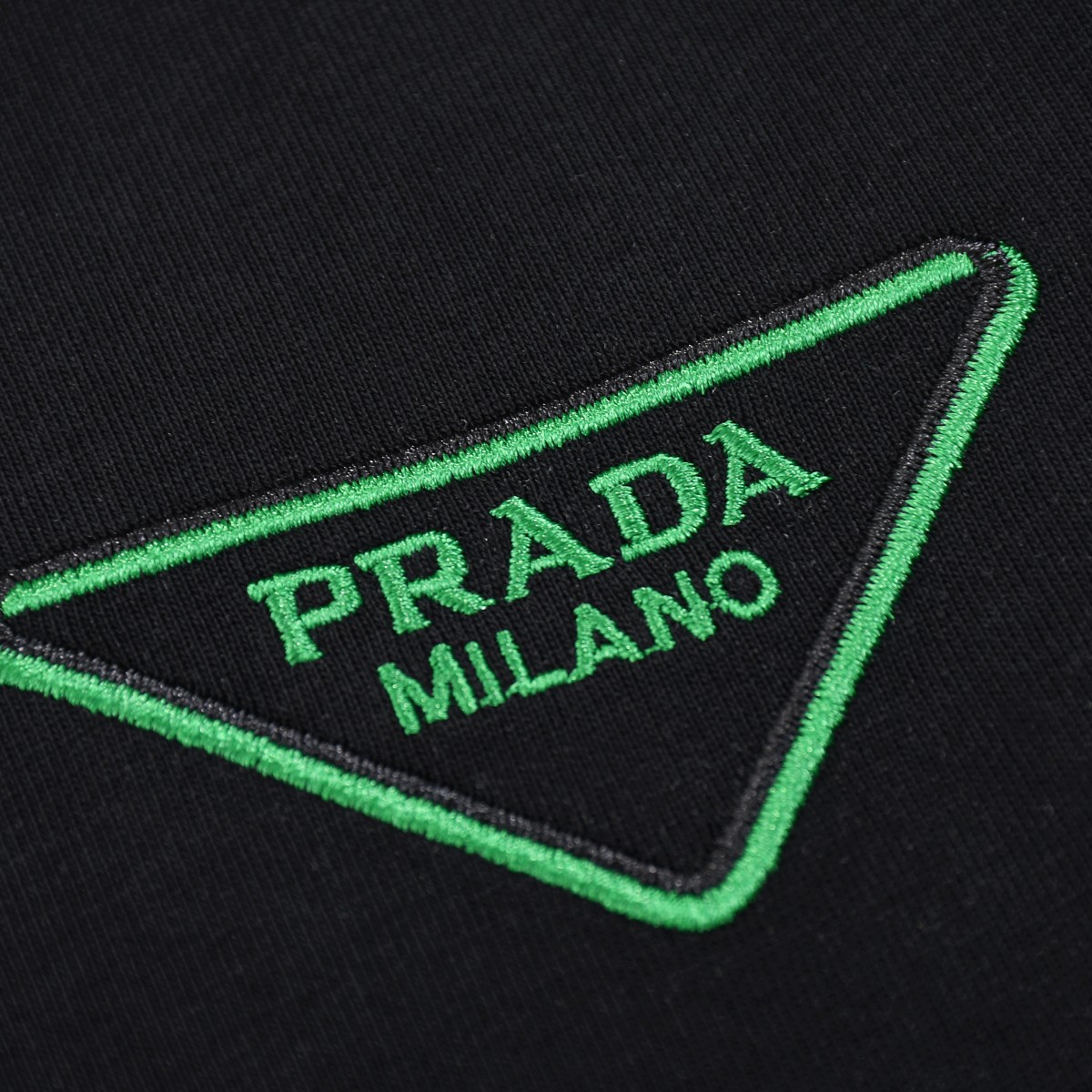 ÁO PRADA TRIANGLE Logo T-Shirt