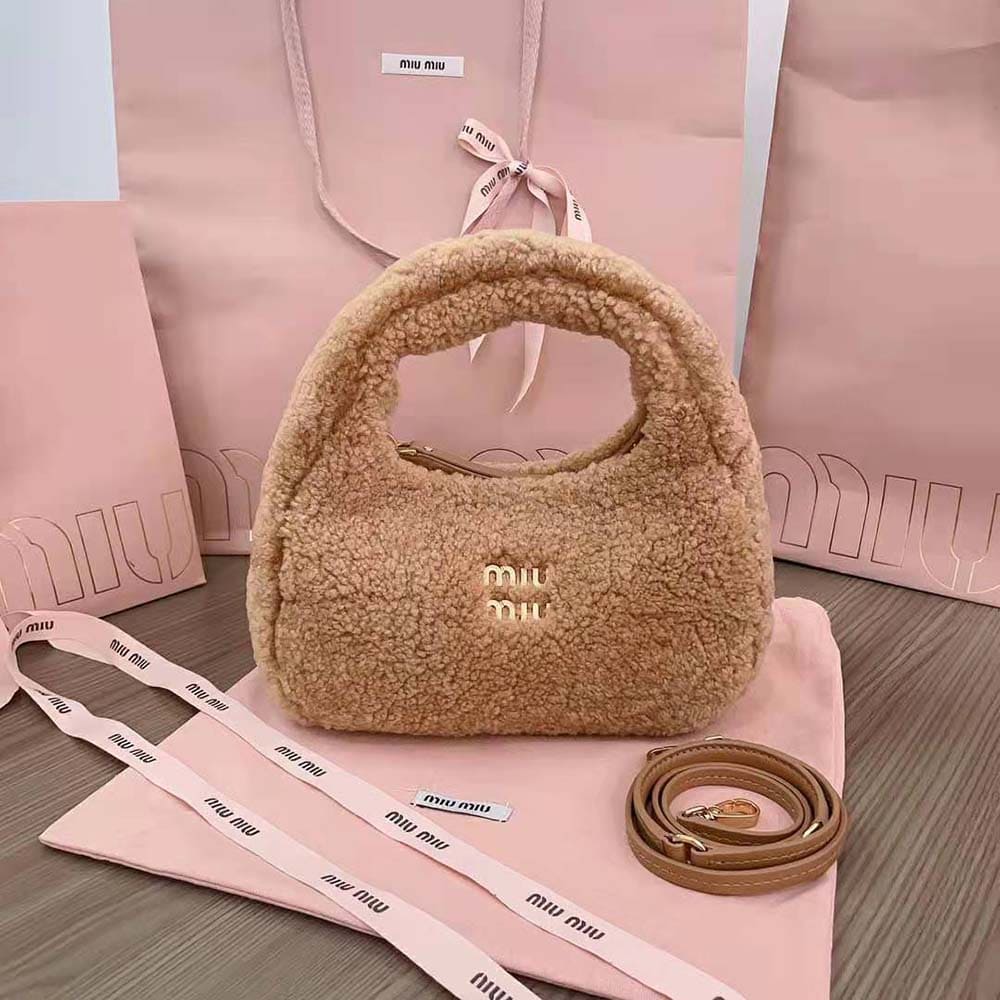 Túi Miu Miu Women Wander Shearling Hobo Bag with Leather Details-Beige