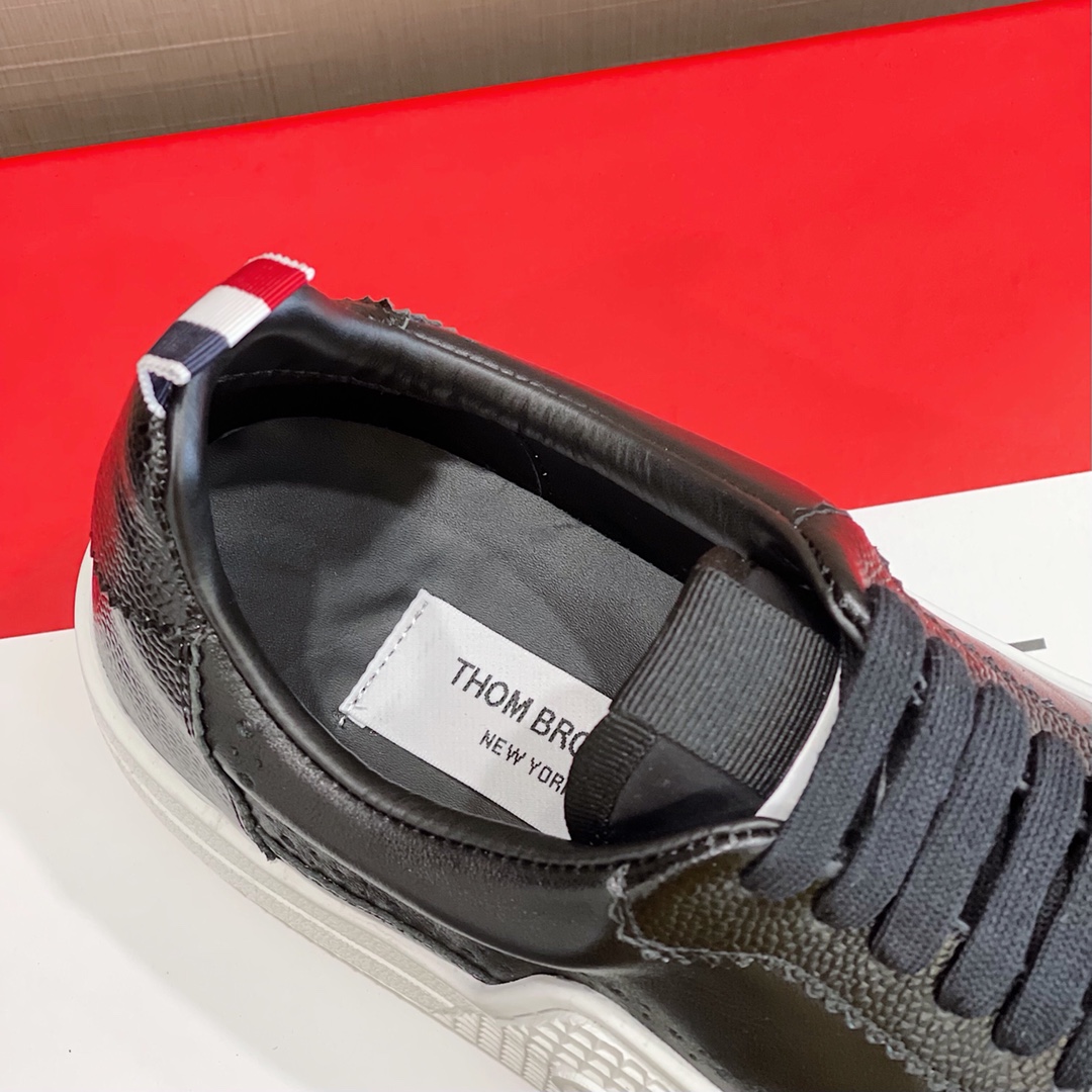 GIÀY THOM BROWNE SNEAKERS SHOES AAA