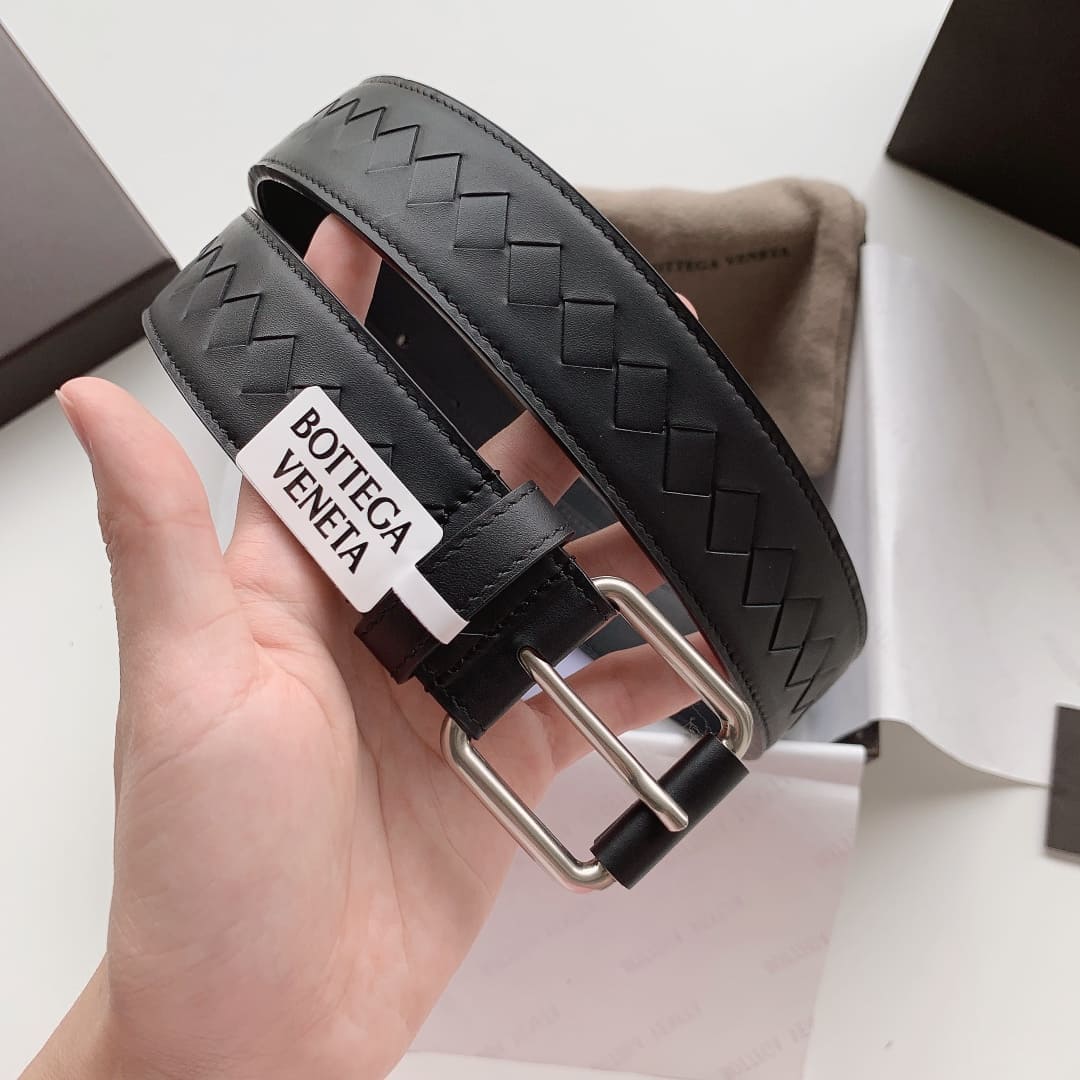 DÂY LƯNG BOTTGA VENETA BLACK INTRECCIATO LEATHER Khóa bạc