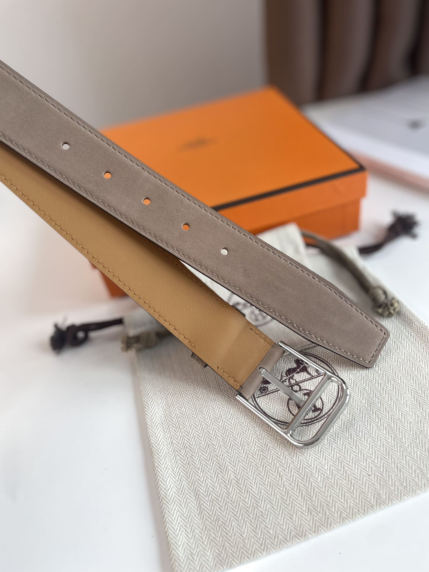 DÂY LƯNG HERMES Suede Beige leather