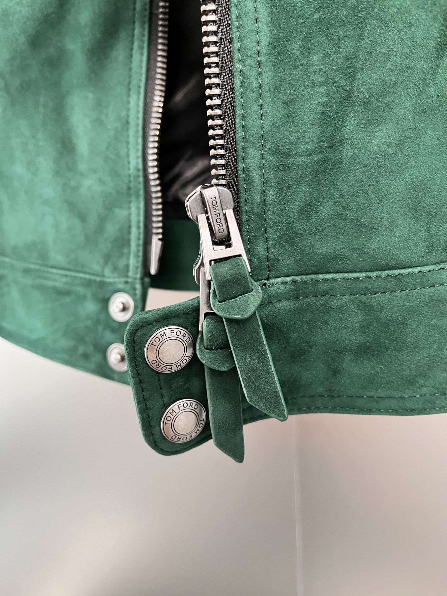 ÁO TOM FORD SUEDE LEATHER JACKET