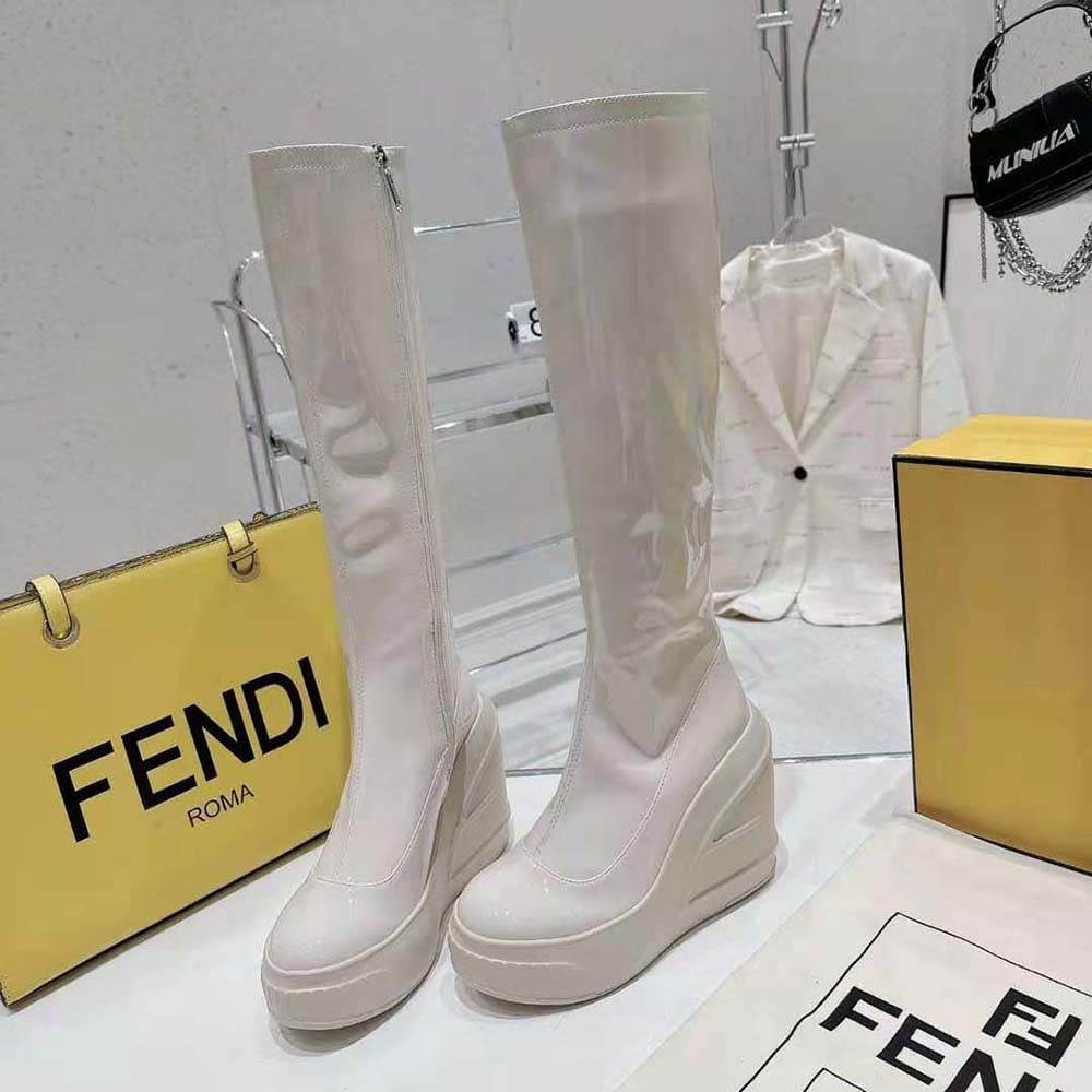 GIÀY Fendi Women Fashion Show White Patent Leather Boots
