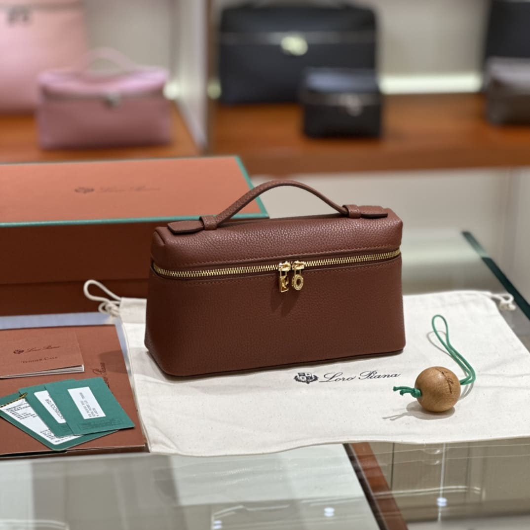 TÚI Loro Piana Women Extra bằng da bê màu gạch đỏ Red Brick 19