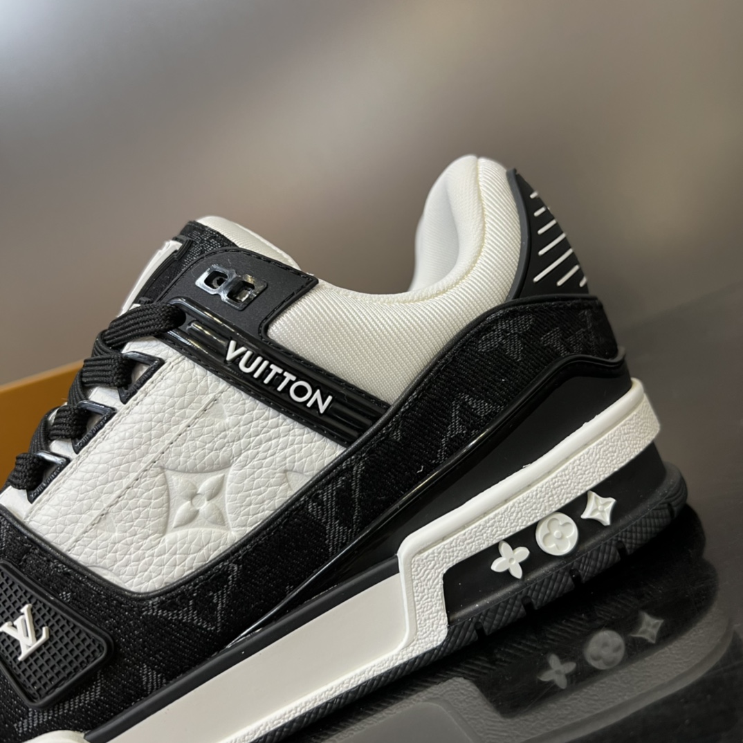 GIÀY LOUIS VUITTON TRAINER MONOGRAM SNEAKERS SHOES AAA