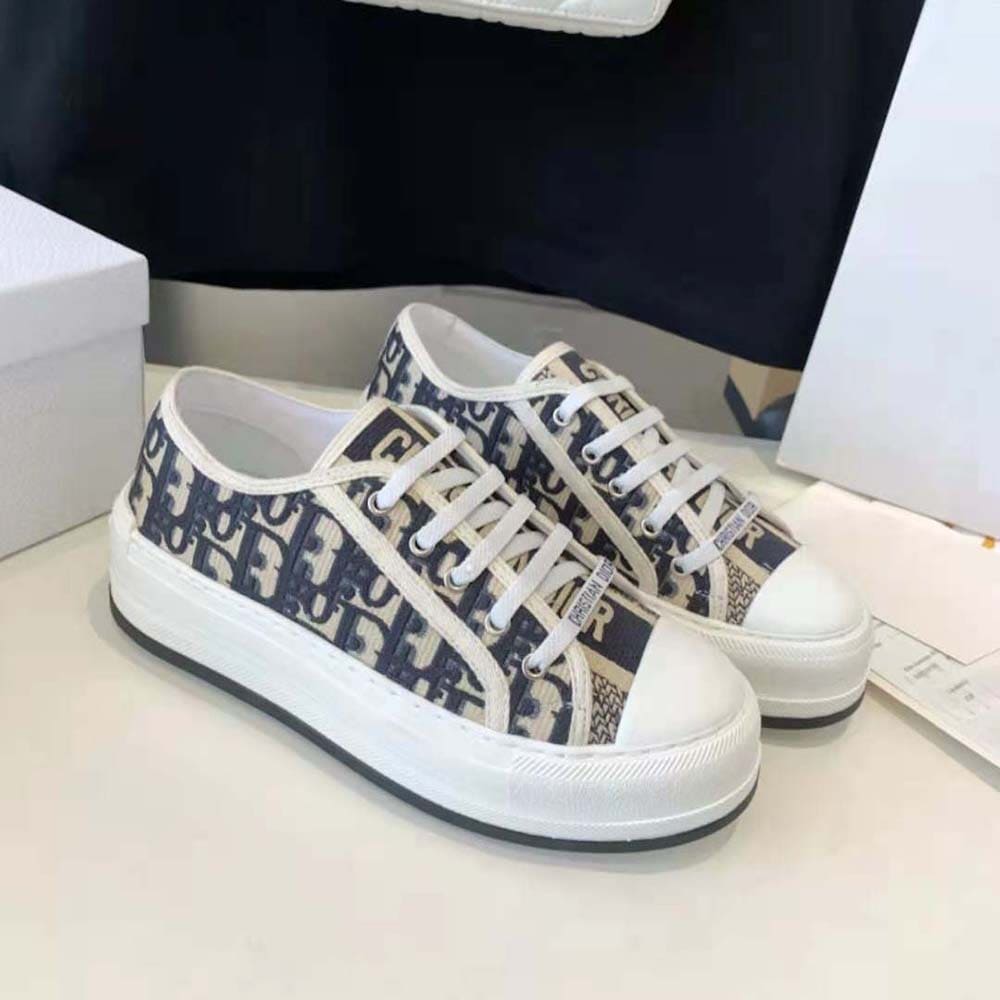 GIÀY Dior Women Walk’n’dior Platform Sneaker Deep Blue Dior Oblique Embroidered Cotton