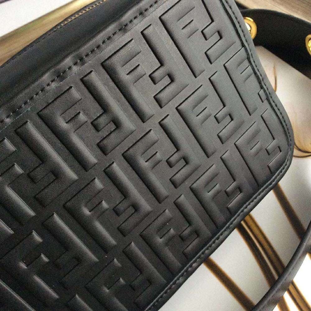 TÚI FENDI Women Mini Camera Case Leather Bag-Black