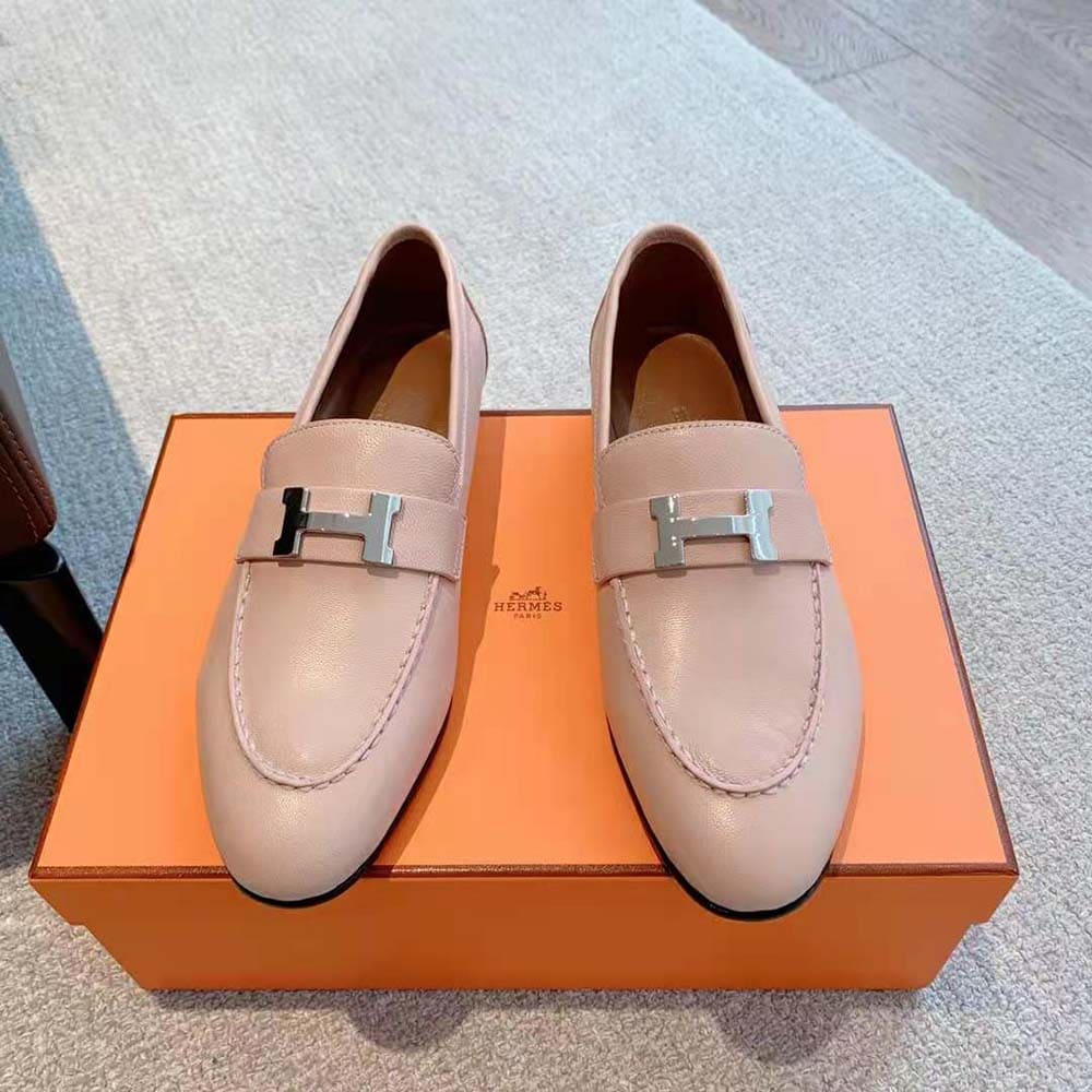 GIÀY Hermes Women Paris Loafer in Calfskin with Palladium Plated Signature “H” Detail-Pink