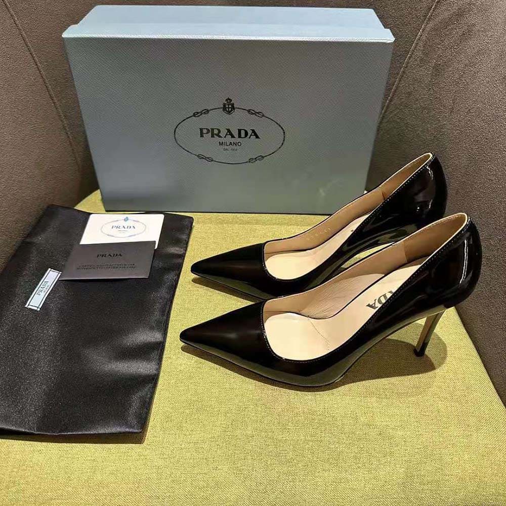 GIÀY Prada Women Patent Leather Pumps-Black