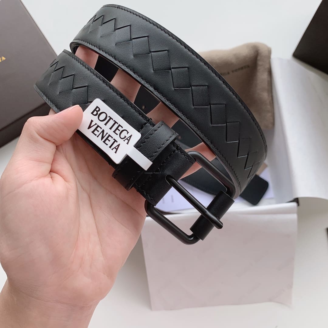 DÂY LƯNG BOTTGA VENETA BLACK INTRECCIATO LEATHER Khóa đen mờ