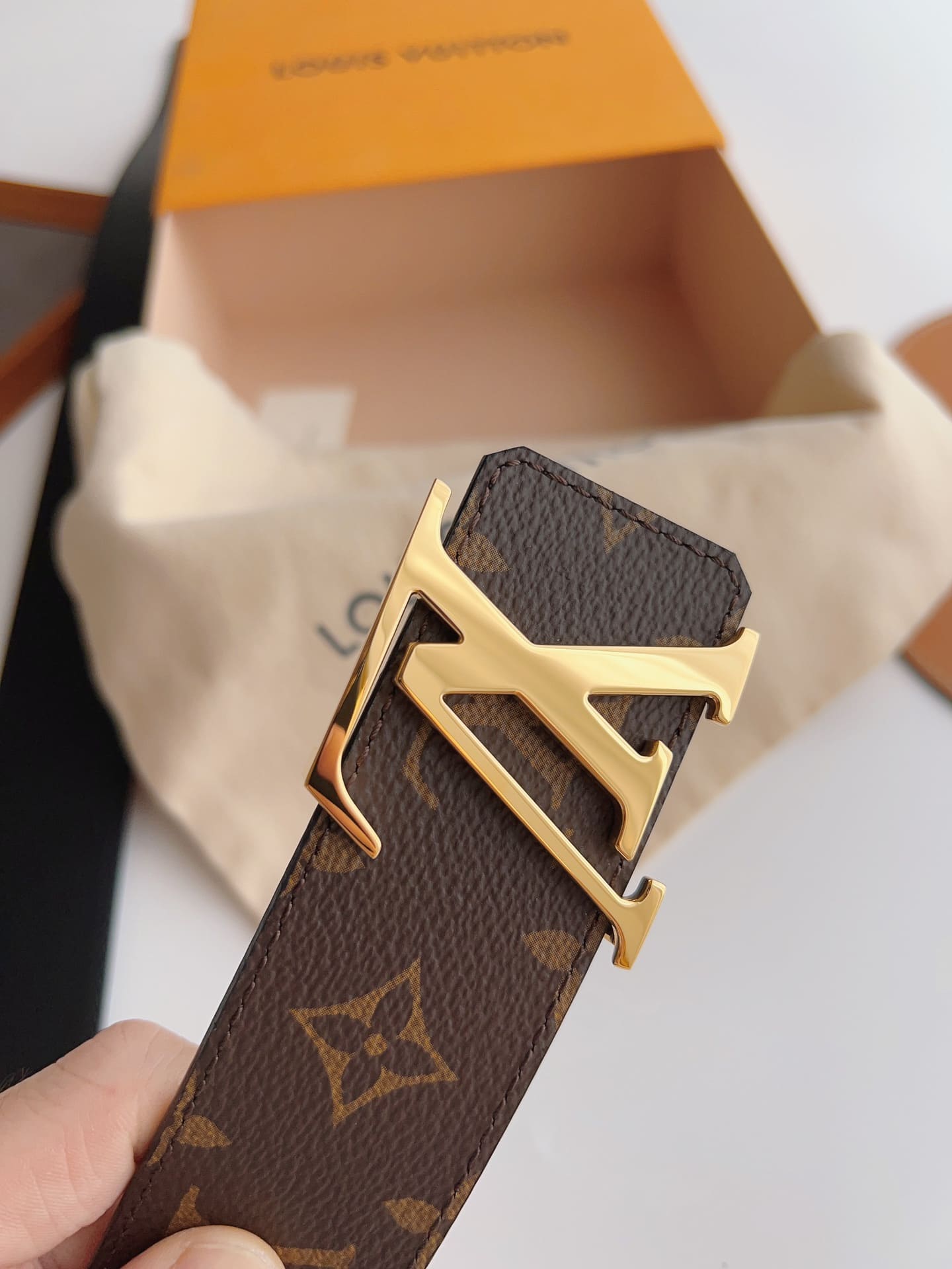DÂY LƯNG LOUIS VUITTON BROWN MONOGRAM LEATHER Khóa vàng