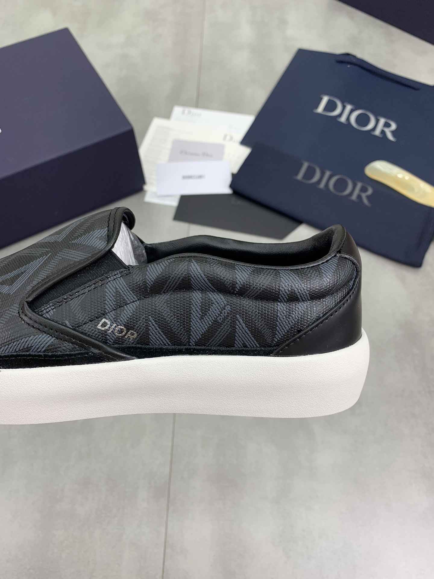 GIÀY CHRISTIAN DIOR LEATHER SLIP ON SHOES AAA