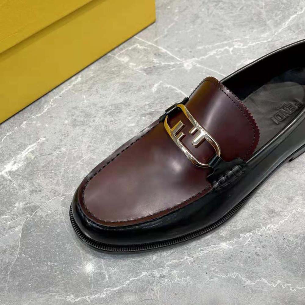 GIÀY Fendi Maroon Leather Loafers with Fendi O’Lock Motif