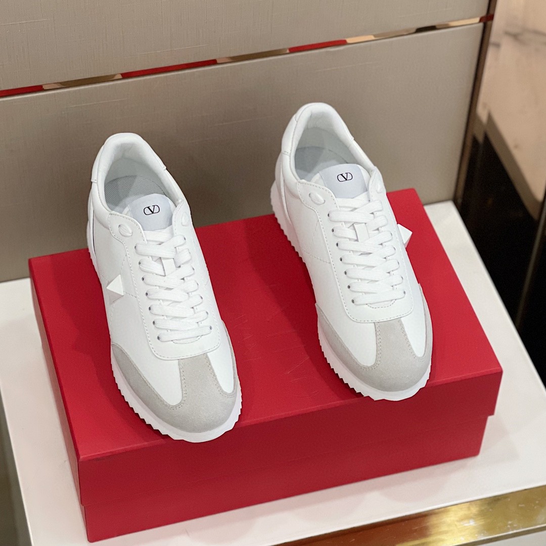 GIÀY VALENTINO STUDD SUEDE LEATHER SNEAKER SHOES AAA