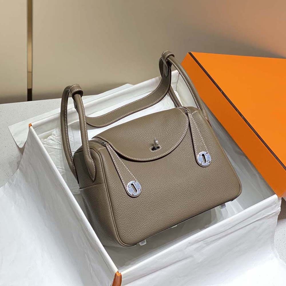 Túi Hermes Women Lindy 26 in Clemence Leather-Gray/Silver